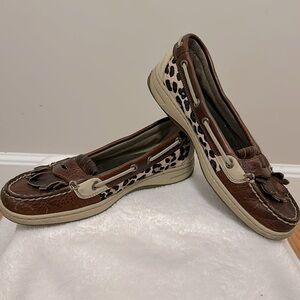 Sperry Pearlfish Tan/ Bear Leopard Loafer